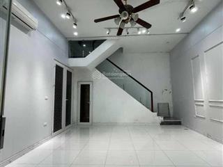 Đống đa, tam khương 30m2, 5m mặt tiền, ô tô đỗ cửa,  giang 0979 388 ***