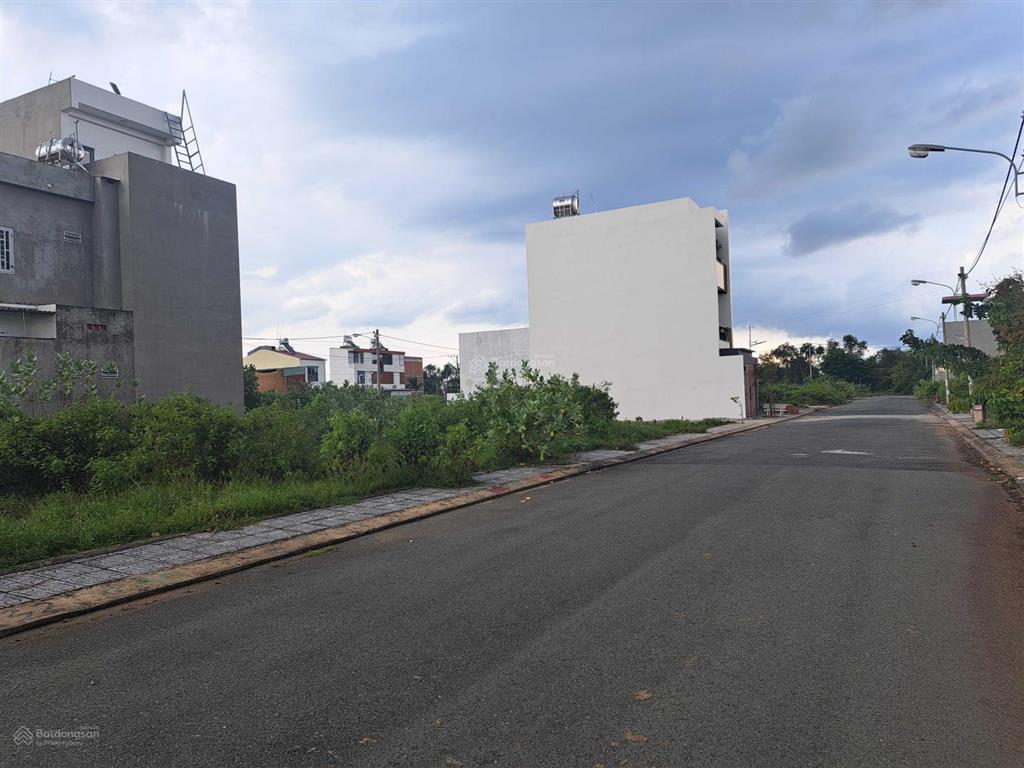 Kẹt tiền cần bán lô đất sạch đẹp chỉ 1.95 tỷ/52m2 tại đảo ngọc long phước, tp. hcm. sổ hồng riêng