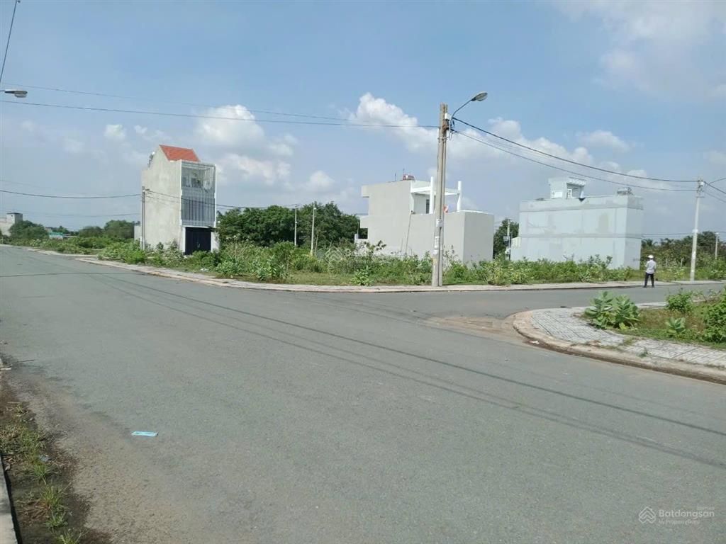 Cần bán lô đất đường số 8 long phước, hàng xóm vinhomes, sổ hồng riêng, mọi tiện ích đầy đủ