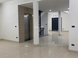 Bát khối  180m2 làm vp, spa, cty  chỉ 12tr/ tháng  ô tô đỗ cửa  ko chung chủ