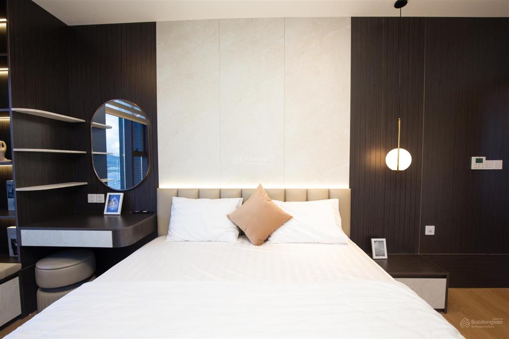 Căn góc 2pn, 84m2 view trực diện sông hàn, cho thuê 35 triệu/tháng  nhận nhà ngay, cho thuê liền