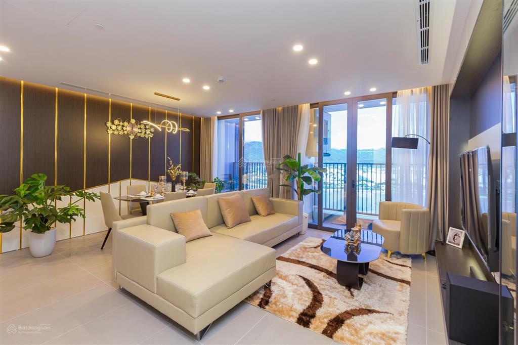 Căn góc 2pn, 84m2 view trực diện sông hàn, cho thuê 35 triệu/tháng  nhận nhà ngay, cho thuê liền