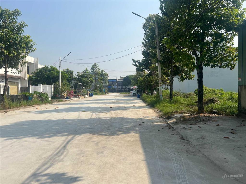 Bán 143m2 (7x21m), full thổ cư, sổ riêng, đường ô tô  giáp tp. hcm, chợ đầu mối  ql 13