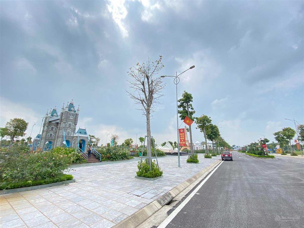 Cần bán lô đất đẹp gần công viên kỳ quan ở việt hàn, hướng nam, giá 17tr/m2.  0963 580 ***