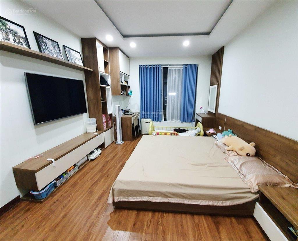 Vợ chồng mình cần bán căn hộ 70m2  giá mình đưa ra để bán 5,9 tỷ, nhà đang ở tạị chung cư thái hà