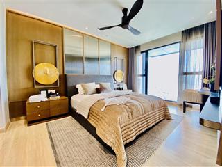 Bán duplex penthouse quận 1, diện tích lớn, 4 phòng ngủ, view sông, vườn riêng, đi lại thuận tiện,