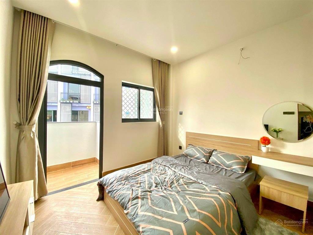 Căn hộ studio balcony thiết kế sang trọng, hiện đại, quận 2