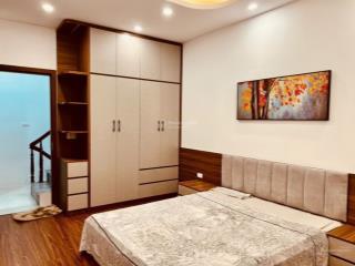 Nhà đẹp ở ngay trần khát chân  ô tô đỗ cửa cách 20m  full đồ  dtsd 30m2  mt 6m  sổ đỏ cất két