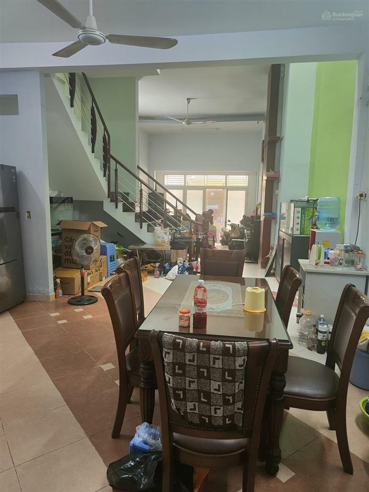Bán gấp nhà 3 tầng, sát vách quận 10, ô tô ngay nhà, 83.95m2 (5*17m) giá cực ngộp