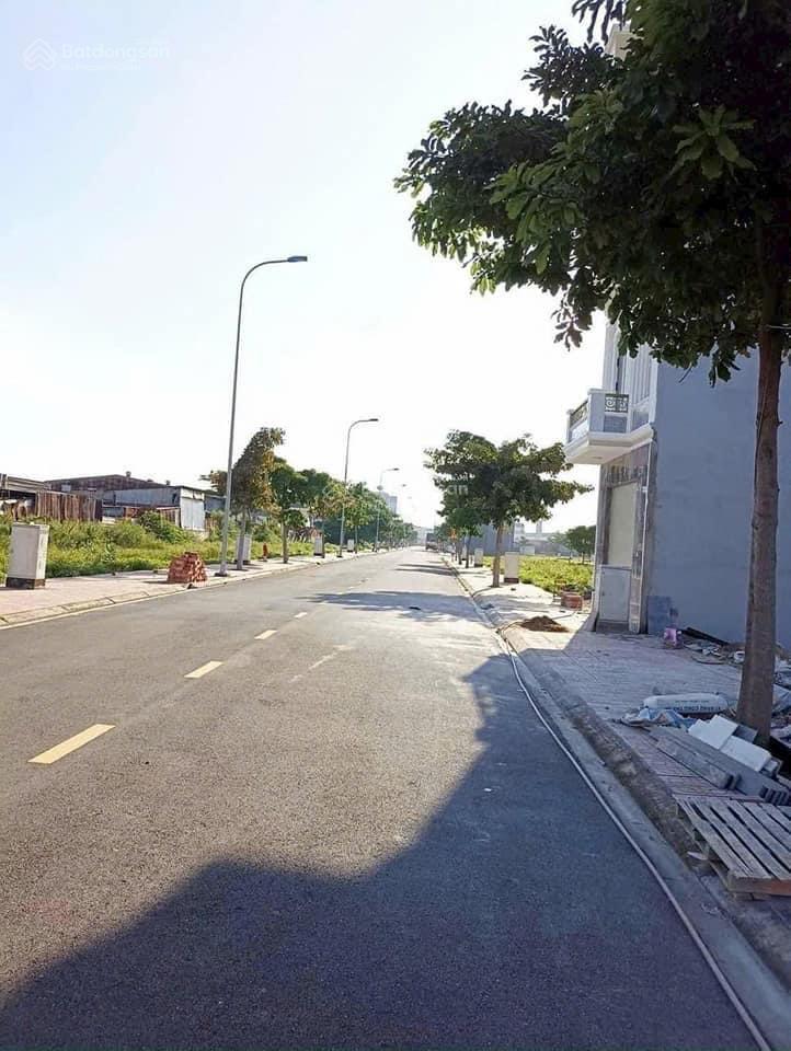 980 triệu/nền 75m2, ngay cổng kcn vsip ii, bán 1 cặp 10m thuận tiện cho thuê, kinh doanh, buôn bán