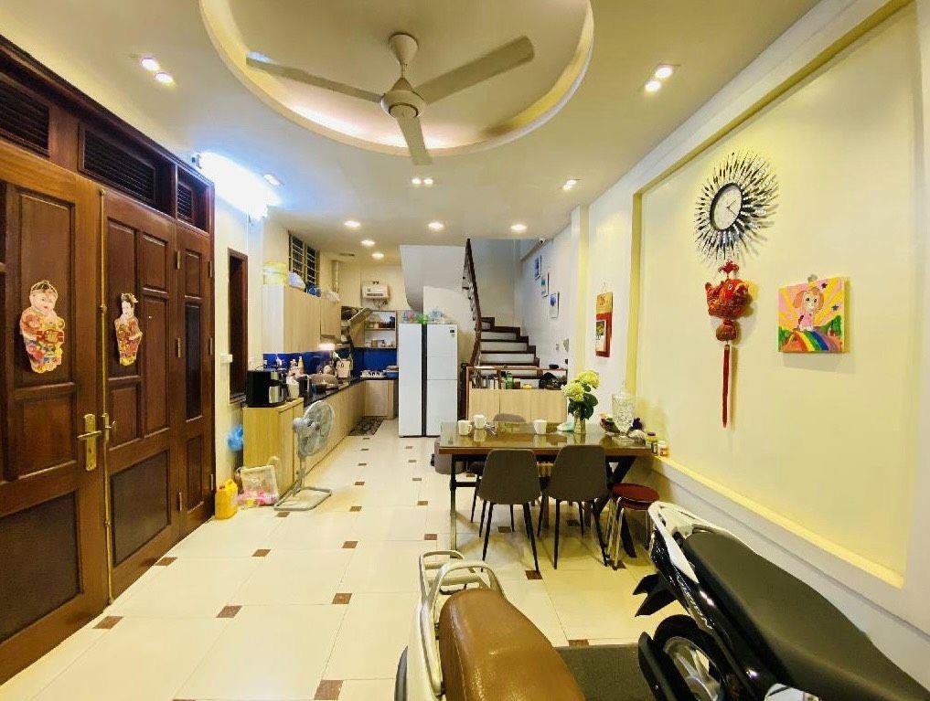 BÁN NHÀ VĂN CHƯƠNG 47M2, 3 TẦNG, 4 NGỦ, NGÕ NÔNG, KINH DOANH, 20M RA MẶT NGÕ, NHỈNH 6 TỶ