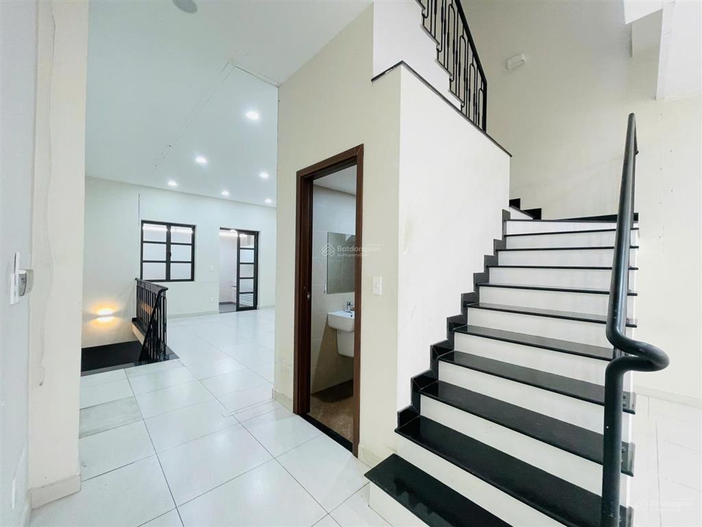 Cho thuê nguyên căn biệt thự 40/triệu vnd tại kdc cityland gò vấp