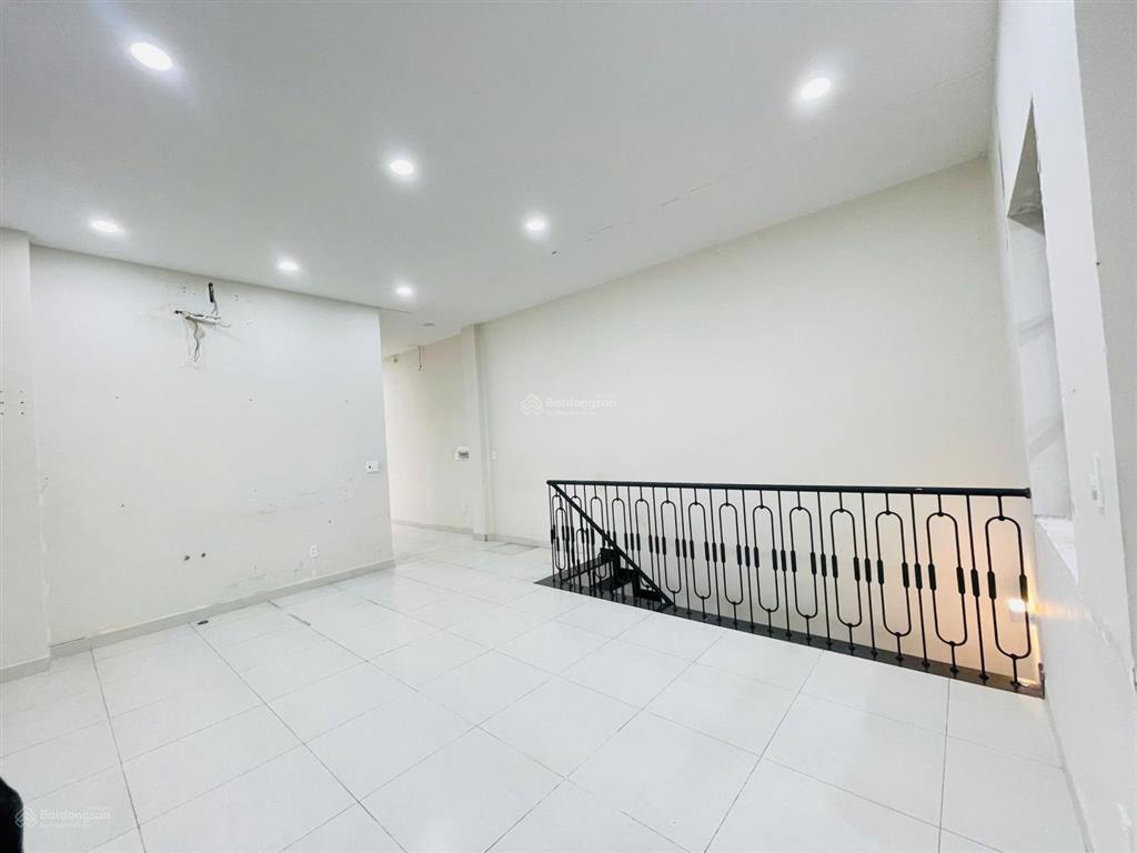 Cho thuê nguyên căn biệt thự 40/triệu vnd tại kdc cityland gò vấp