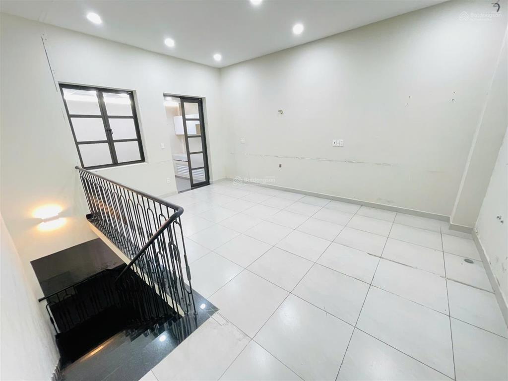 Cho thuê nguyên căn biệt thự 40/triệu vnd tại kdc cityland gò vấp