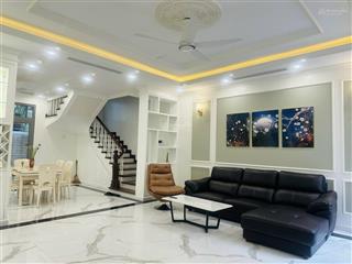 Cho thuê liền kề vinhomes the harmony full nội thất xịn ở ngay