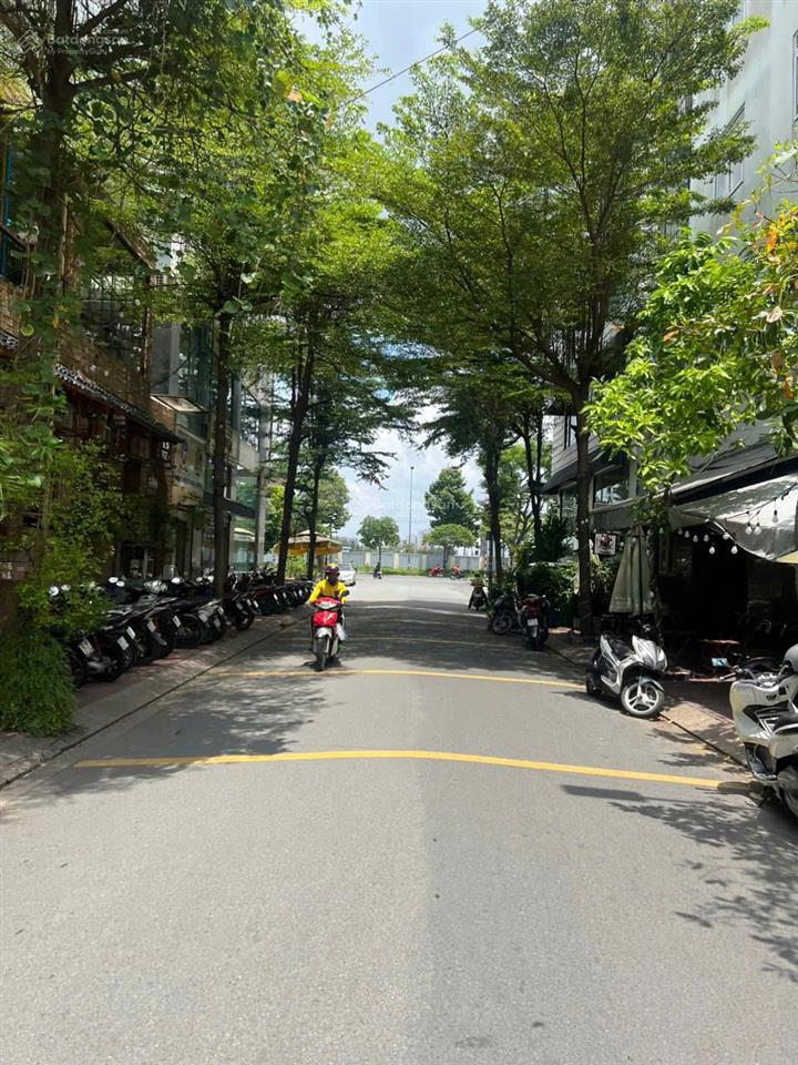 Cần bán lô đất biệt thự kdc kim sơn q7  dt 10 x 20 (200m2) sổ hồng riêng, giá 24,5 tỷ