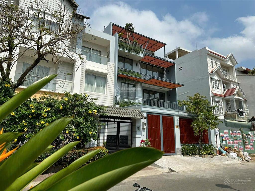 Chính chủ cần bán gấp biệt thự view công viên 8x25m kdc nam long trần trọng cung quận 7  giá 24 tỷ
