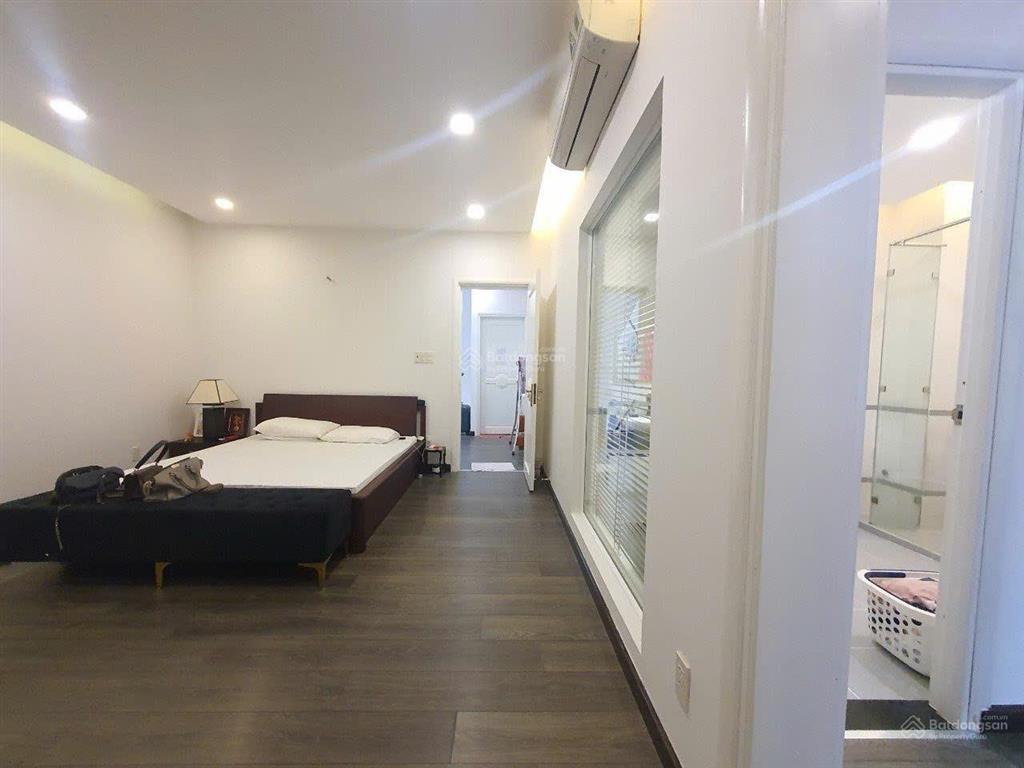 Chính chủ bán gấp biệt thự kdc tấn trường, quận 7 dt 12x20m (240m2), xd 3 lầu st. giá 26 tỷ