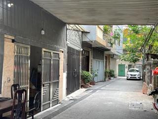 Chính chủ bán căn hộ đẹp tại trung tâm phường thụy phương, ngõ rộng, thông thoáng, ô tô vào nhà