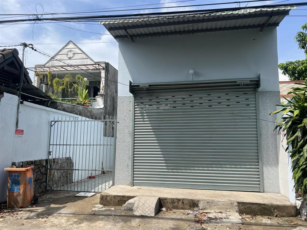 Bán nhà shr thuộc xã hòa phú huyện củ chi hcm. dt 7x 18m = 114,7m2. tổng 1kiot và 5 phòng trọ