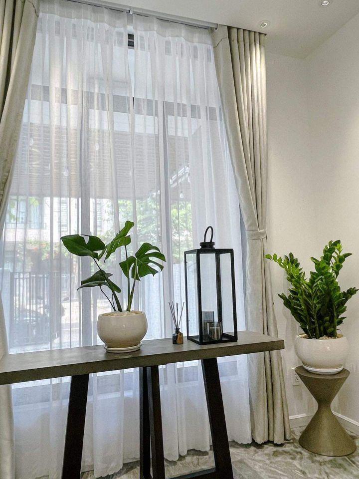 Bán Lavila Kiến Á, 3 tầng, DT 5.5x17.5, Nhà decor full nội thất cao cấp, 4pn,5wc, 13ty