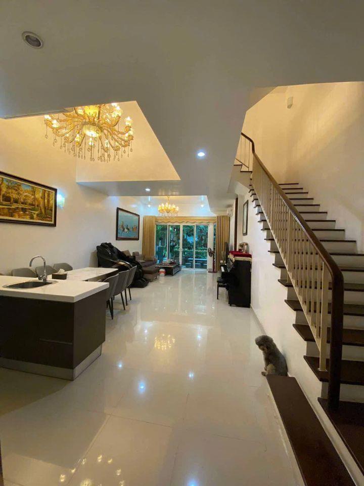 Bán liền kề 120m2 Nadyne Garden - Park City, 3 tầng, khi vip giá nhỉnh 31.5 tỷ