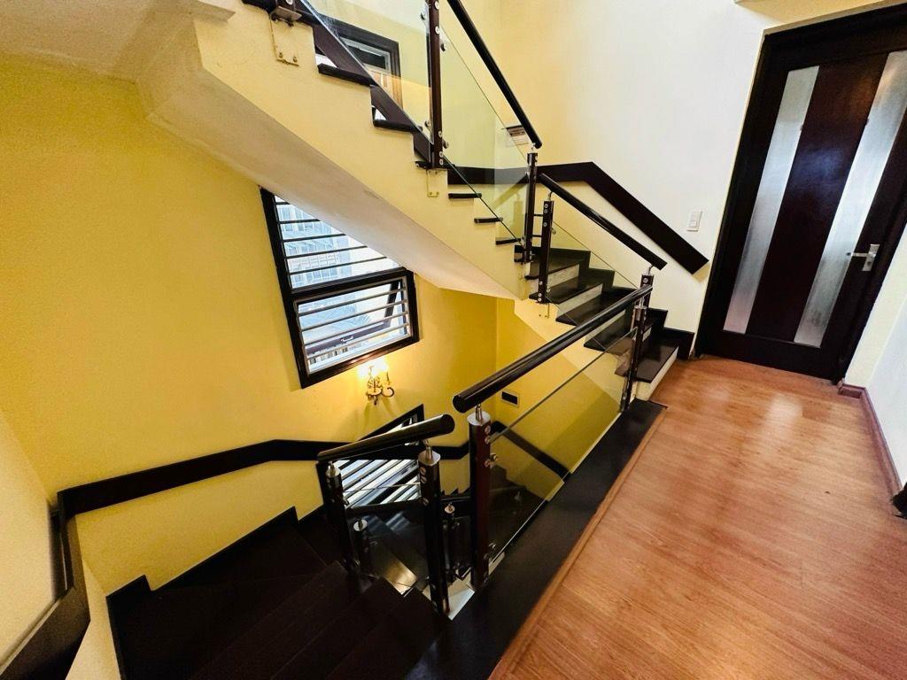 Bán gấp biệt thự KĐT Mỹ Đình 2, DT 183m2, 4 tầng khu VIP, giá chỉ 42.8 tỷ