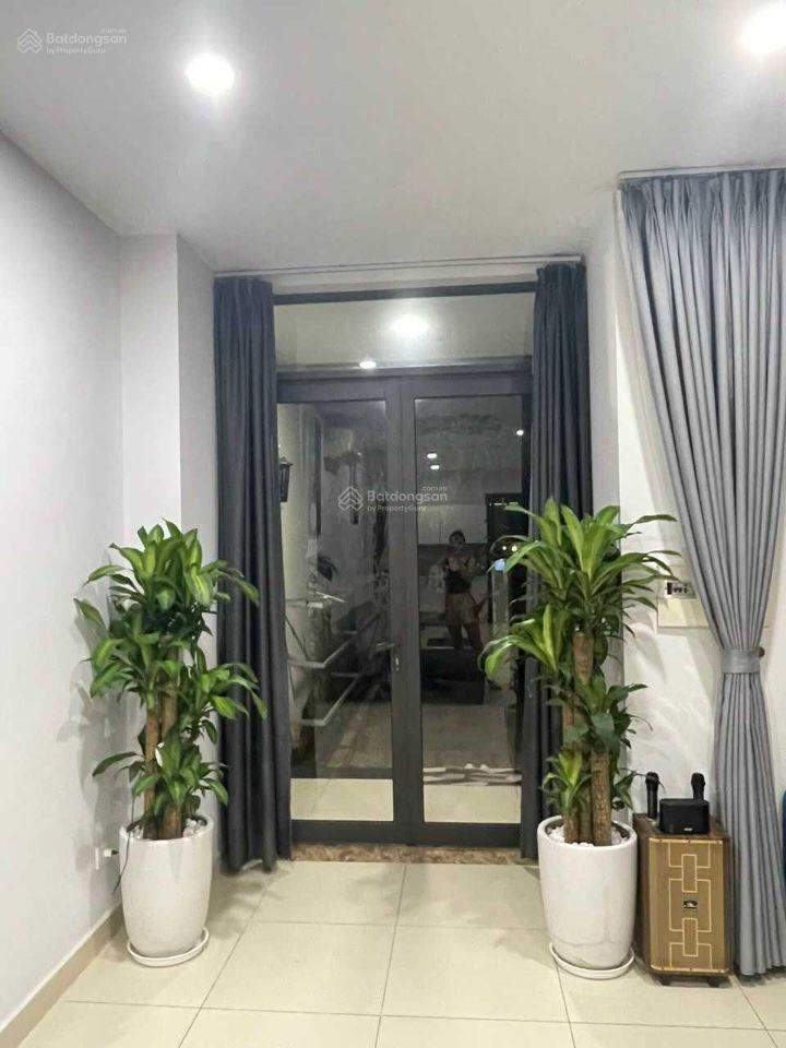 Hiếm! Duy nhất căn liền kề 93m2 Vinhomes Thăng Long, giá 16.5 tỷ