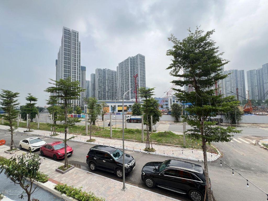 Bán liền kề 131m2 Thiên Đường Bảo Sơn, giá đầu tư chỉ 24 tỷ