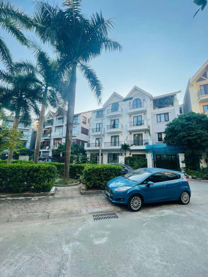 Bán gấp liền kề Đỗ Đức Dục, Mễ Trì, 123m2, đối diện KS Mariott, 2 thoáng, giá chỉ 38.5 tỷ