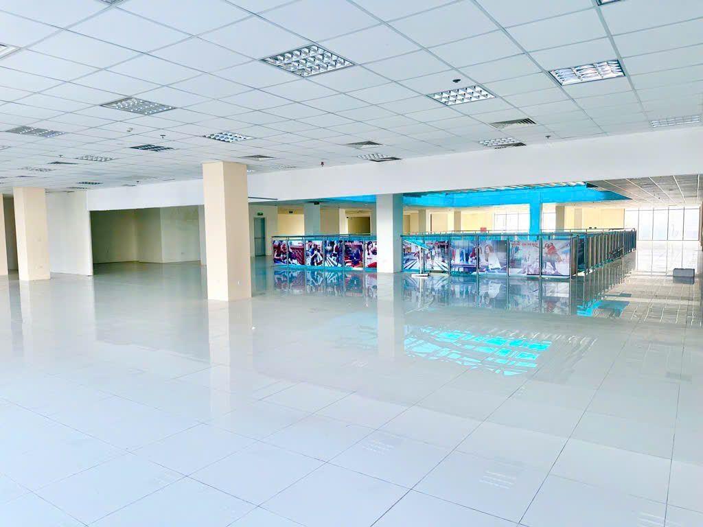 Siêu hiếm! Bán sàn thương mại 4000m2 chung cư Gemek Tower, sđcc, giá chỉ 214 tỷ