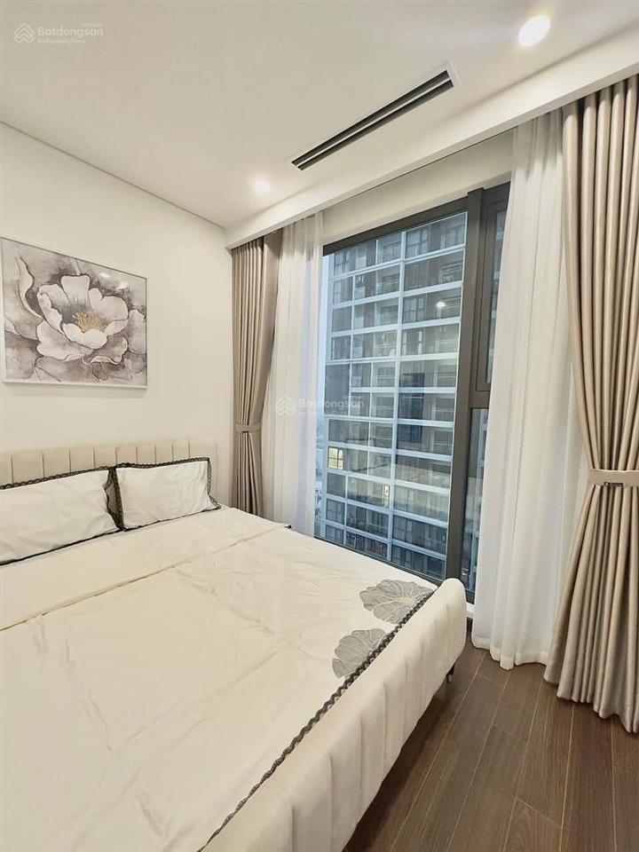 Bán nhanh căn 1pn+1, dt 42m2 khu cao cấp masteri  giá 3,370 tỷ bao phí  2 hầm xe  full nội thất