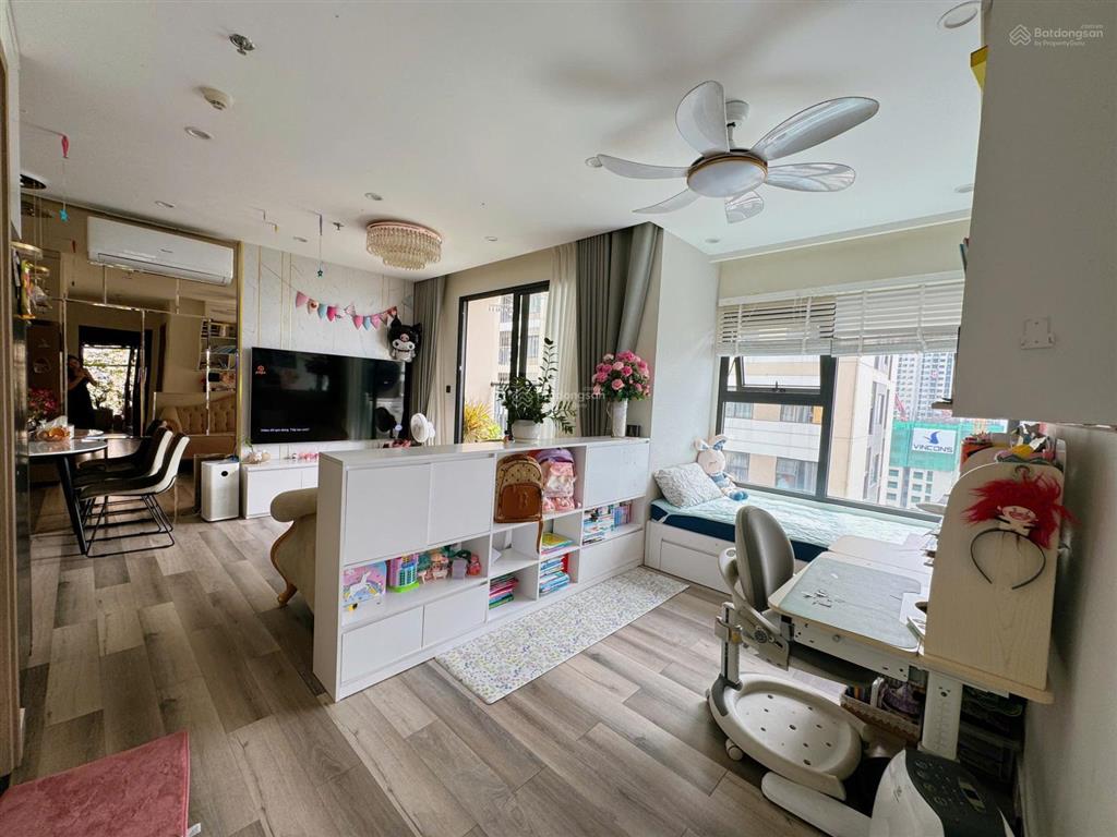 Căn góc 2pn+1, dt 64m2 vin smart city giá 4,280 tỷ bao phí  thiết kế được 3pn  nthất đẹp đã có sổ
