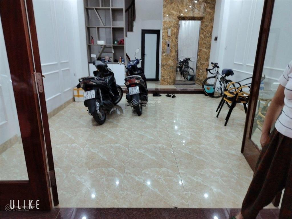 Bán nhà kim giang 38m, 6 tầng, thang máy, ô tô vào nhà, 12,3tỷkim giang, thanh tri,gần hồ linh đàm