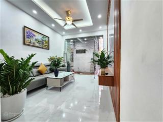 42m2 5 tâng định công thượng nhà vừa xây song con mới vị trí đẹp cách phố định công thượng 150m.,