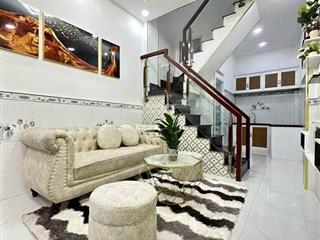 Nhà ở ngay, 2 lầu, 4 phòng ngủ, 40m2, 2 tỷ 580 thương lượng, nguyễn thị búp, quận 12