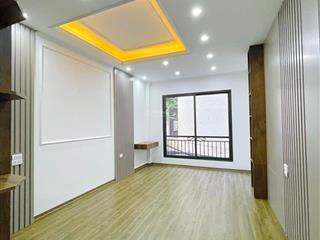 Bán nhà lạc long quân, ngõ thông, 30m ra mặt phố, 56m2, mặt tiền 6m, 7,6 tỷ còn bớt