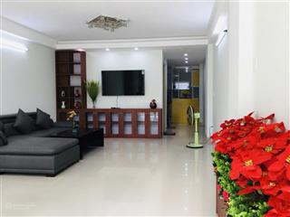 Bán nhà 3 tầng, 100m2, mặt tiền mỹ an, gần sông , gần biển. ngũ hành sơn, chỉ 5,xty