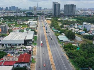 200m2 ngang lớn mt nguyễn văn linh quận 7.