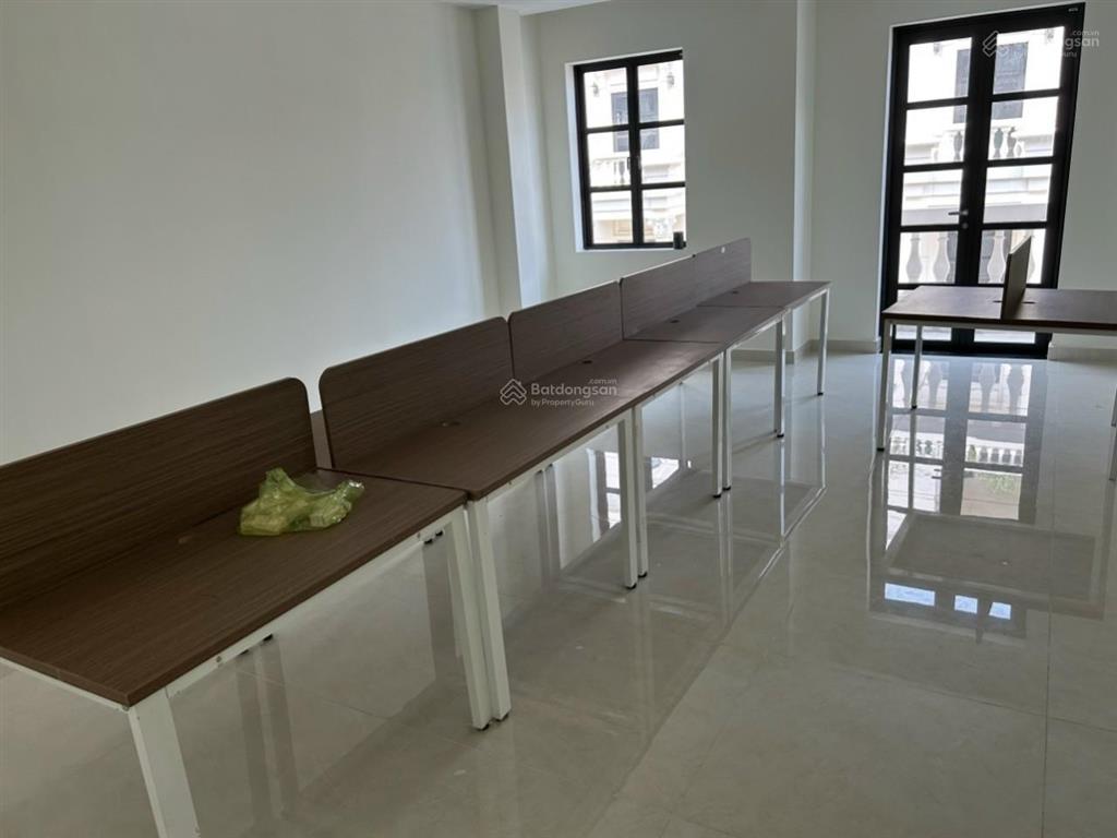 Biệt thự cityland center hills, trần thị nghỉ, phường 7, dt 5x20m 4 lầu, 5pn, 5wc 33 triệu/th