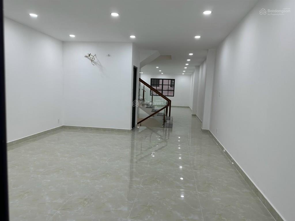 Biệt thự cityland center hills, trần thị nghỉ, phường 7, dt 5x20m 4 lầu, 5pn, 5wc 33 triệu/th