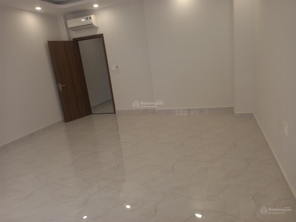 Biệt thự cityland center hills, trần thị nghỉ, phường 7, dt 5x20m 4 lầu, 5pn, 5wc 33 triệu/th