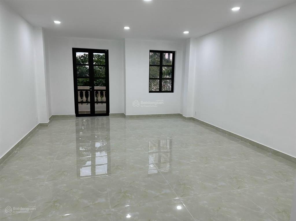 Biệt thự cityland center hills, trần thị nghỉ, phường 7, dt 5x20m 4 lầu, 5pn, 5wc 33 triệu/th