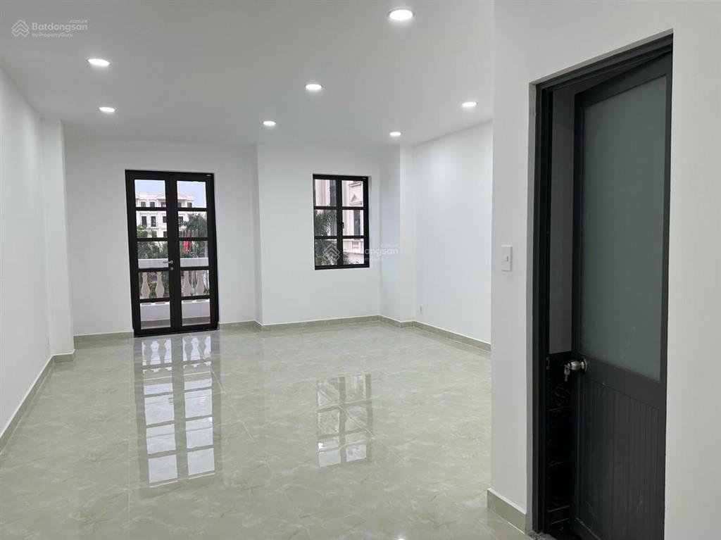Biệt thự cityland center hills, trần thị nghỉ, phường 7, dt 5x20m 4 lầu, 5pn, 5wc 33 triệu/th