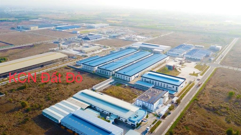 Bán lỗ 580.7m2 thổ cư 100m2. mặt tiền đường nhựa 8m. đối diện sân bay hồ tràm, cách biển lộc an 3km