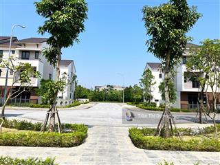 Hàng độc góc trục chính tại centa city giá tốt kinh doanh hợp lí