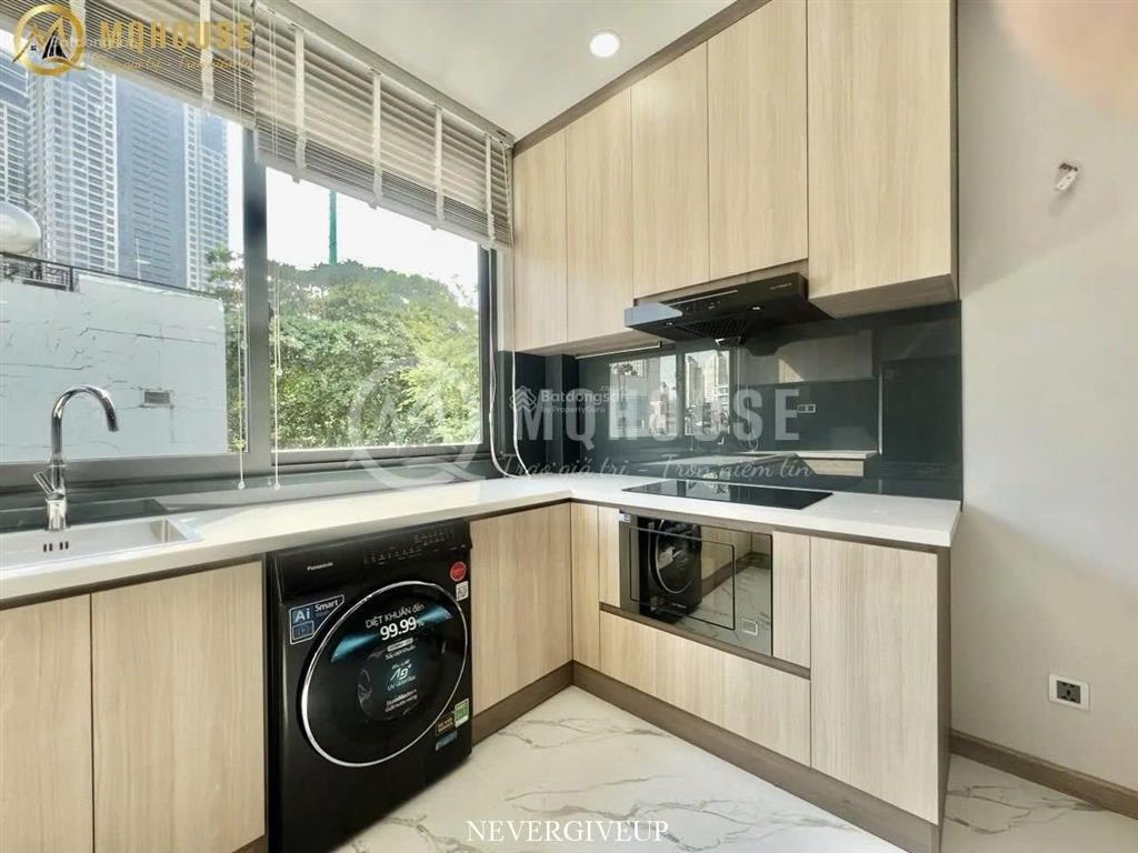 Studio full nội thất cửa sổ thoáng ngay công viên hoàng văn thụ