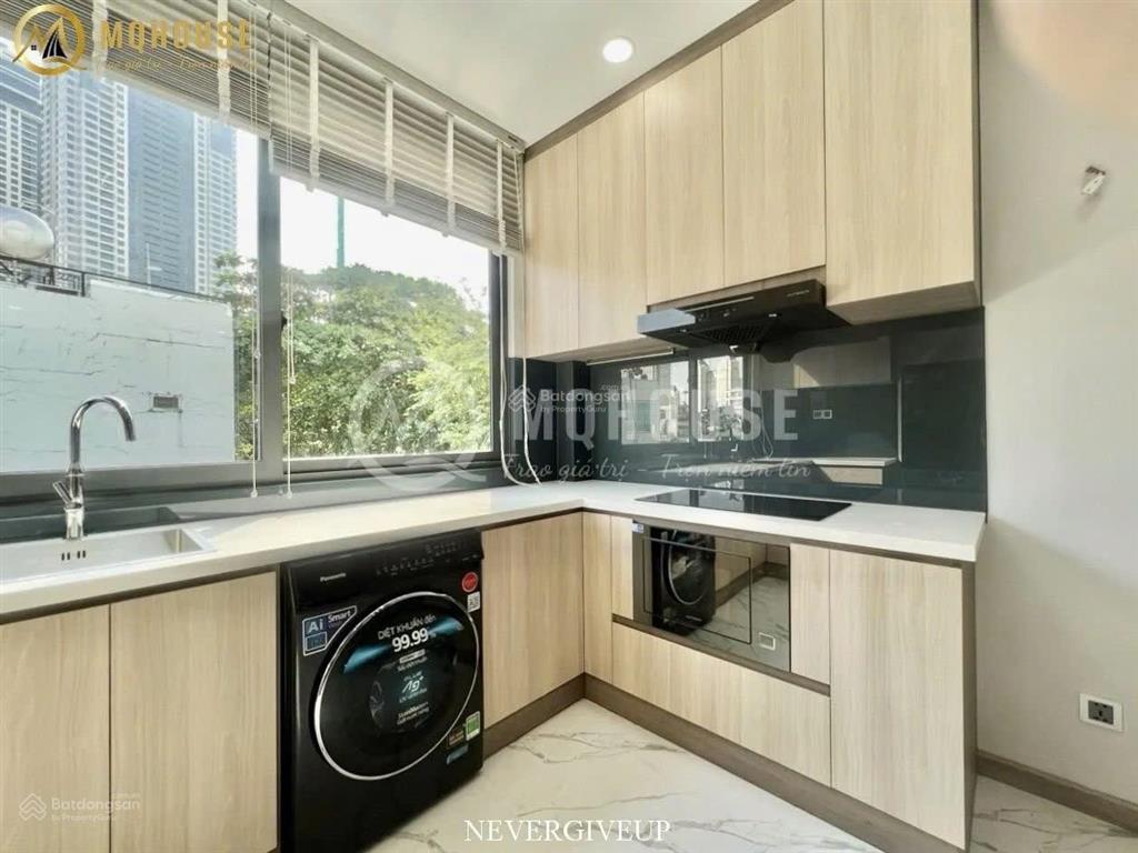 Studio full nội thất cửa sổ thoáng ngay công viên hoàng văn thụ