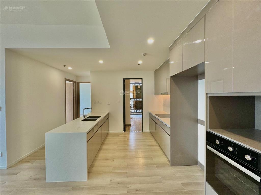 Cho thuê 3pn view công viên 36ha gần xe bus, vincom, giá chỉ 16tr/tháng masteri vinhomes quận 9
