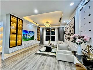 Chính chủ cần bán gấp 3n giá 6tỷ dự án thăng long no1  dt 120m2 view hồ công viên & thành phố